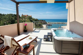 Vela Bianca Suites
